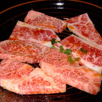 一力 - 美しすぎる佐賀牛上カルビ1300円1人前の画像。口の中でとろけます。素晴らしいですよ。