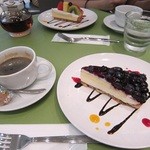 ディア カフェ - (p≧▽≦q)Dear Cafe 特製ケーキセット：850円