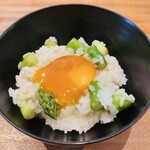 AKAI - 【写真⑧】グリーンアスパラの卵かけご飯