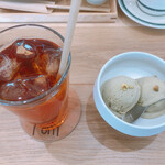 PETIT PONT - オレンジブロッサム¥450、ジェラート(ピスタチオ)¥400