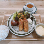 PETIT PONT - プチポンランチプレート¥1,780