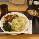 手打ちうどん ろくでなし - 今日は寒いので冷やしはやめて蹴飛ばしつけ２玉