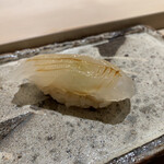 寿司 中川 - 地物のマコガレイ