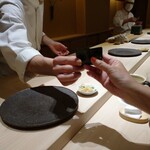 くるますし - 伊勢海老の 海苔巻き   海苔も 専用七輪で炙ってます