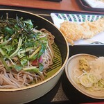 山田うどん 上尾小泉店 - 