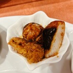 Danke - 椎茸の肉詰め、カレーコロッケ、餅？
