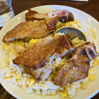 三和楼 - 排骨炒飯1100円 三和楼 - 排骨炒飯1100円