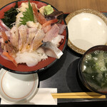 魚菜屋 - 