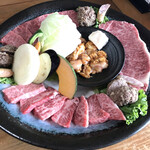 焼肉森山 三日月本店 - 特選森山盛り合わせ