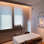 IZA - 普段は使われていないテーブル席