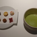 レフェルヴェソンス - お茶菓子とお薄