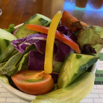 ALBERT'S British Dining Hotel Wellies Karuizawa - The tomatoes in the dinner salad are homemade, very sweet, and delicious!