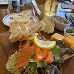 ALBERT'S British Dining Hotel Wellies Karuizawa - The smoked salmon is exquisite!