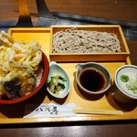 Hacchouya Eki No Kurato Yamaekiten - 白えびかき揚げ丼とせいろそばの膳