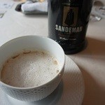 葉山庵Tokyo - フォアグラの茶碗蒸し 黒トリュフとポルト酒のソース　白トリュフの香るカプチーノ仕立て 