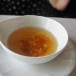 葉山庵Tokyo - ノーベル賞晩餐会で供されるバラの紅茶"セーデルブレンドティー"