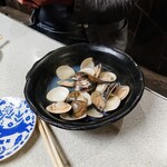 豚太郎 - 蛤の酒蒸し