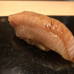 鮨 なかむら - 天草のブリの漬け