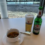 Japan Airlines Sakura Lounge - 