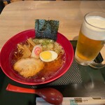 ベイサイド - 醤油ラーメン・生ビール