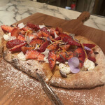 ザ ピッツァバー ON 38TH - 季節のドルチェピッツァ