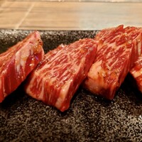 焼肉 ジャンボ はなれ - ハラミは肉厚だけど柔らかい。