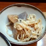 Mugitoro Oka No Ue - 麦とろ定食の小鉢風煮物