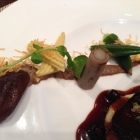 ルカンケ - 【メイン】黒毛和牛ホホ肉のカシス煮込み5点温野菜が美しく☆
                