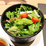 日本焼肉はせ川 - 早採り野菜のはせ川サラダ　オリーブオイルと塩昆布
