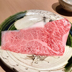 日本焼肉はせ川 - 雪降り和牛もも肉　網焼きしゃぶ