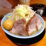 ラーメン 盛太郎 - チャーシュー麺（野菜マシマシ）840円