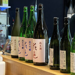 醍醐 - 花邑の種類も豊富、手前は裏しか見えてないけど射美