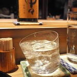 薪鳥新神戸 - 麦焼酎「中々」（ロック）