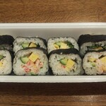 ディオ - カニカマたっぷりサラダ巻き (税抜)184円→129円 ※開封後カット(2022.05.04)