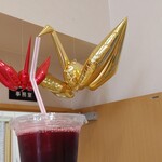 棟方屋 - 鶴さん喉が渇いているようです