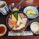 よし乃寿し - 海鮮丼¥990-