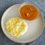 ターリー屋 - バターチキンカレーとミニチーズナンだよ