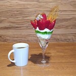 GIORNO - 枠福パフェ　1500円    コーヒー　500円