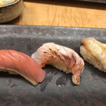 Sushidokoro Shuu - メジマグロ、きんき、みる貝で香ばしさを楽しみました。