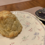 ラ・テイエ - スコーンとクロテッドクリーム