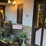 La theiere - Exterior