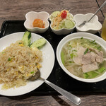タイ国料理 ペンタイ - 