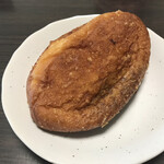 粉とクリーム - 惣菜パソはカレーかウインナーにかぎる！