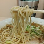 たかはし中華そば店 - 麺は、、少し太め