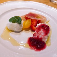 Cucina del NABUCCO - ⚫本日のスープ
                    「白いんげん豆のスープ」あっさりだが、味は良いですね