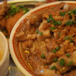 Shimauma Daihanten - 魯肉飯、油淋鶏セットC定食