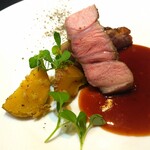 INDIVI - ■三元豚のロースト赤ワインソース