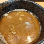 横浜ラーメン 北村家 - 脂多め（膜張り！）