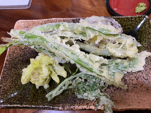 會津野 茂三郎 - 山菜と野菜の天ぷら