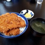 Sakae Sushi - 特製ソースかつ丼(880円)　蓋オープン